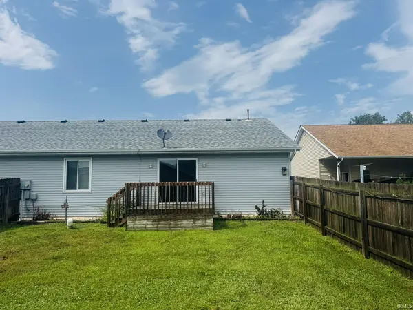 110 Lyn Dee CT, New Carlisle, IN 46552-8209