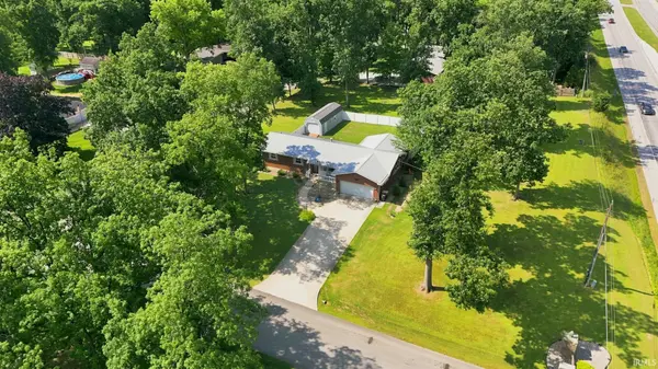 9504 Manor Woods RD, Fort Wayne, IN 46804