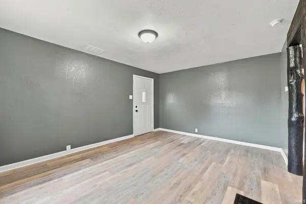 2312 Whitmore AVE, Fort Wayne, IN 46802