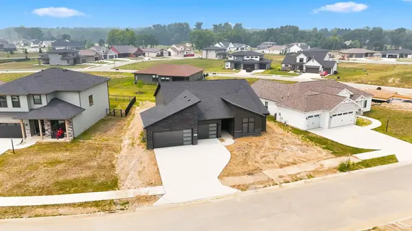 17675 Seahawk LN, Huntertown, IN 46748