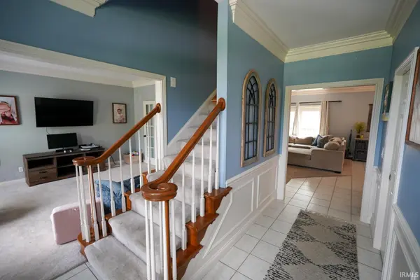 4266 Windhill LN, Newburgh, IN 47630