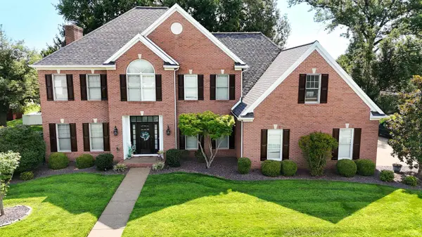 4266 Windhill LN, Newburgh, IN 47630