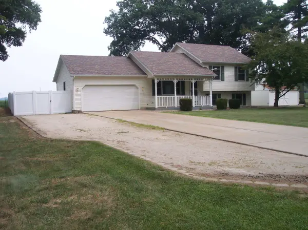 2880 E Evergreen DR, Warsaw, IN 46582