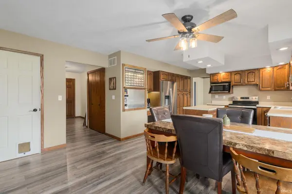 11923 Bergamot DR, Granger, IN 46530