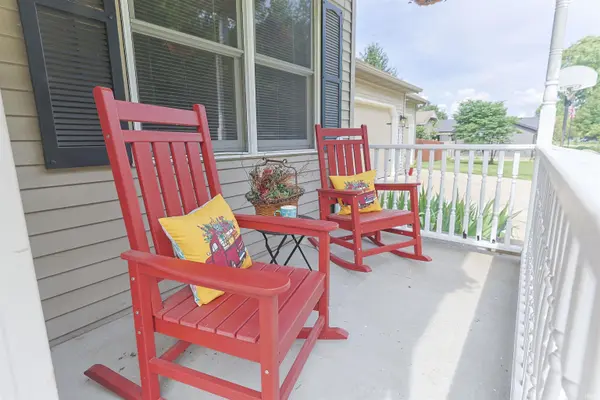 10333 Dunn RD, Osceola, IN 46561-9704