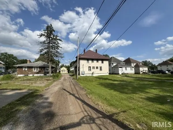 1413 Prairie ST, Elkhart, IN 46516
