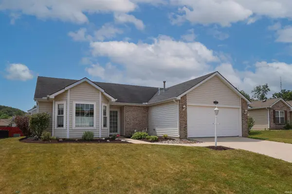 2021 Granny Smith PL, Kendallville, IN 46755