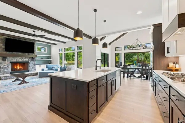 251 Ninepark CV, Huntertown, IN 46748