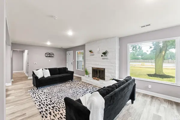 5857 Stellhorn RD, Fort Wayne, IN 46815-5255