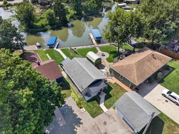 2139 Boulevard ST, Rochester, IN 46975-8913