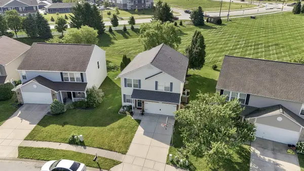 3881 White Cliff WAY, Whitestown, IN 46075