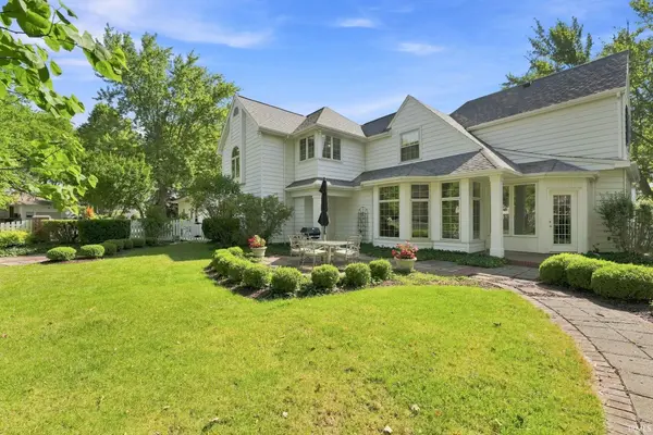 1011 Midway DR, Auburn, IN 46706