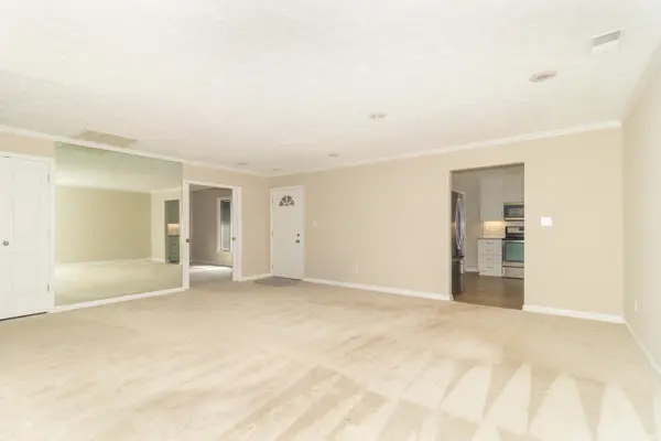 5228 Fawn Hill TER, Indianapolis, IN 46226-1451