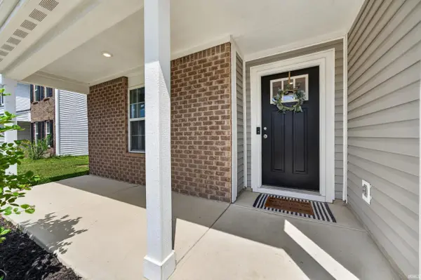 3222 Sand Walk DR, Kokomo, IN 46902