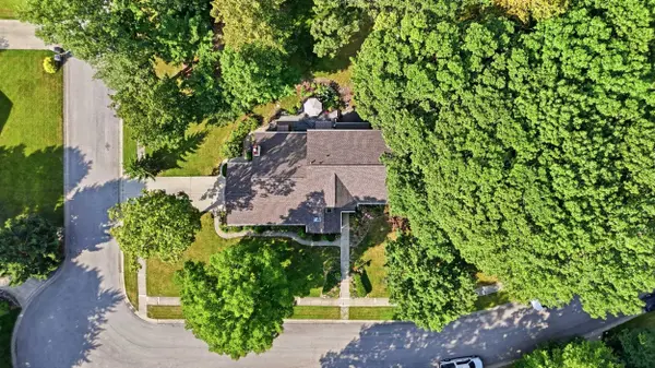 3310 Oak Borough RUN, Fort Wayne, IN 46804
