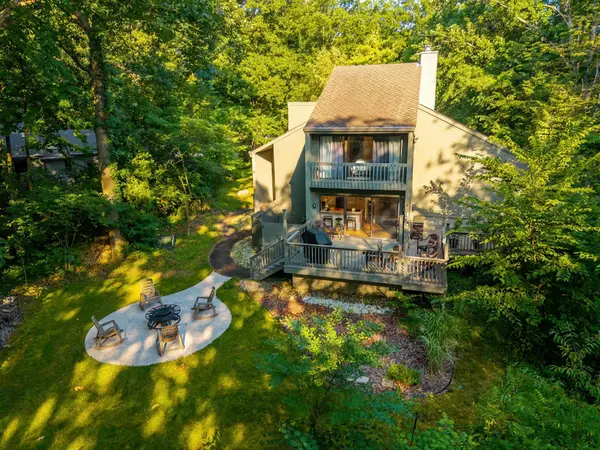10014 Saint Clairs Retreat ***, Fort Wayne, IN 46825
