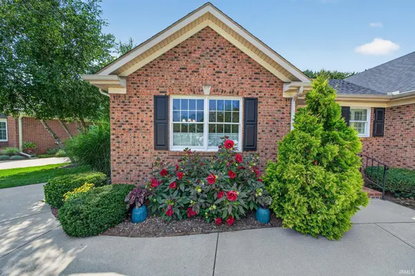 1405 Winsted DR, Goshen, IN 46526-4685