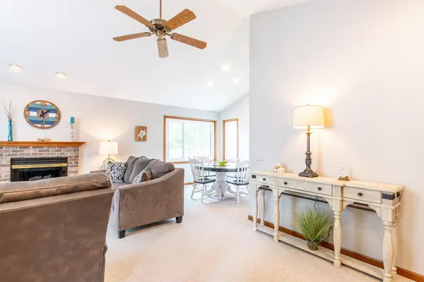 203 Deborah DR, Fremont, IN 46737-8001