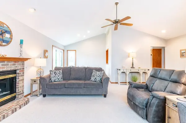 203 Deborah DR, Fremont, IN 46737-8001