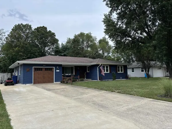 28903 Kehres ST, Elkhart, IN 46514-9563
