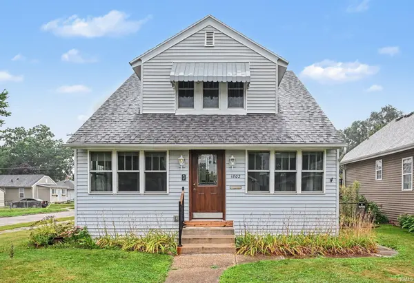 1802 Caroline ST, South Bend, IN 46613