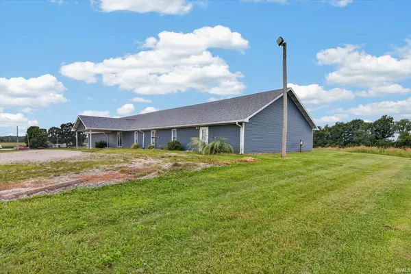 2893 S State Road 57 HWY, Washington, IN 47501-7339