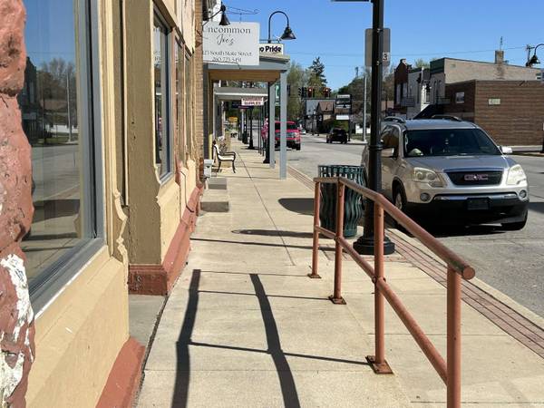127 S State ST, South Whitley, IN 46787-1390