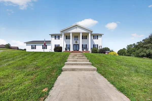 1435 Bellbrook RD, Loogootee, IN 47553-4764