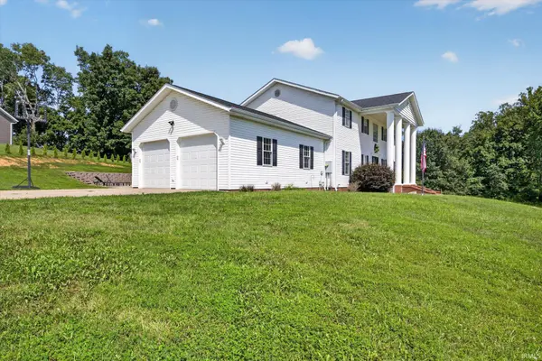 1435 Bellbrook RD, Loogootee, IN 47553-4764
