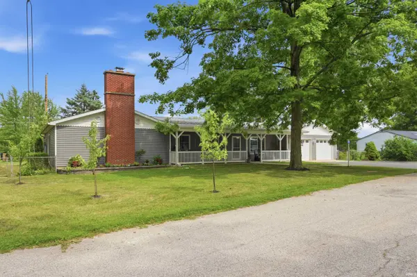 569 SE Shadey LN, Winchester, IN 47394