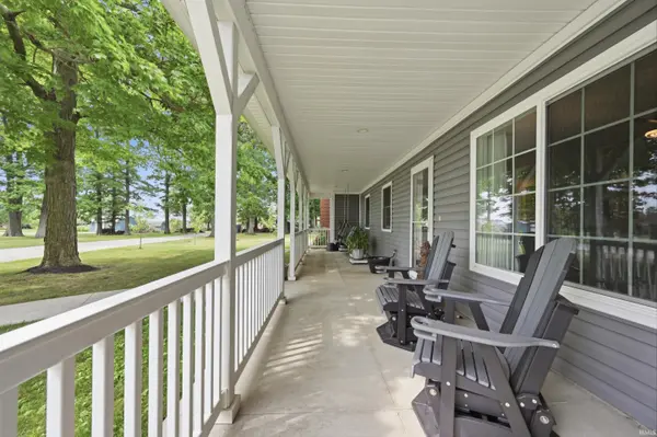 569 SE Shadey LN, Winchester, IN 47394