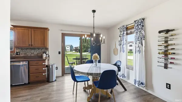 3004 Marguerite DR, Huntertown, IN 46764