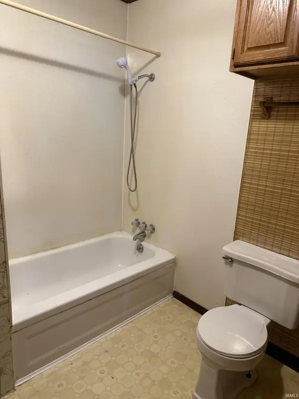128 N Park ST, Jasonville, IN 47438