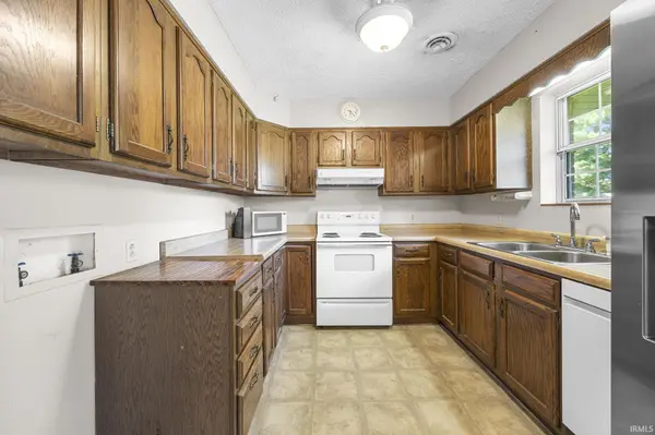 117 Oakmount CT, Jasper, IN 47546