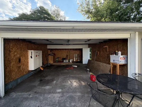 213 Manor AVE, Elkhart, IN 46516-4450