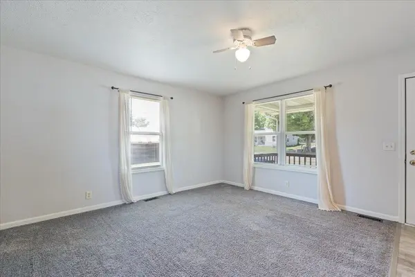 103 W Miller ST, Ligonier, IN 46767