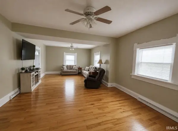2214 Vine ST, New Castle, IN 47362-3825