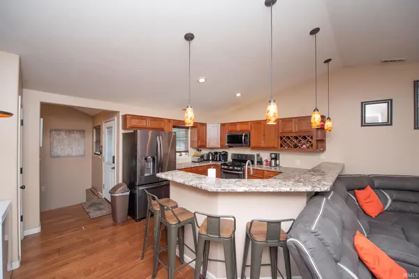 2200 Brady LN, Lafayette, IN 47909