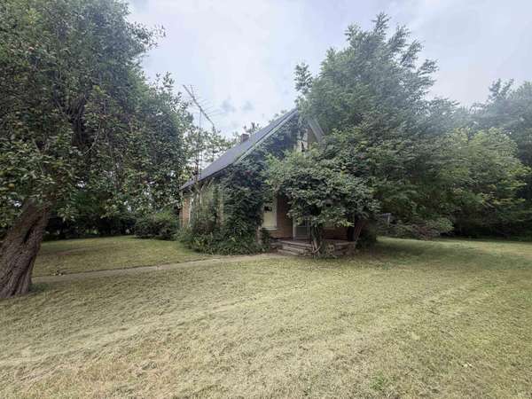 4377 S 150 E ***, Oakford, IN 46965
