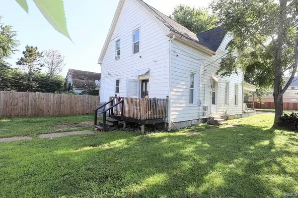 825 S Garvin ST, Evansville, IN 47713