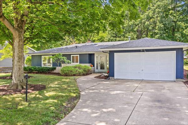 1837 Summit DR, West Lafayette, IN 47906