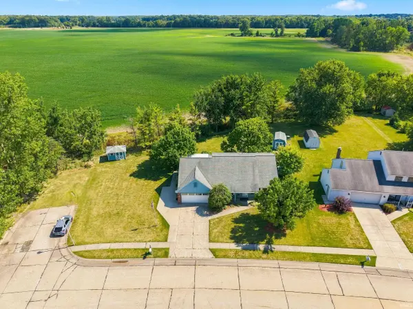 1607 Allison BLVD, Auburn, IN 46706