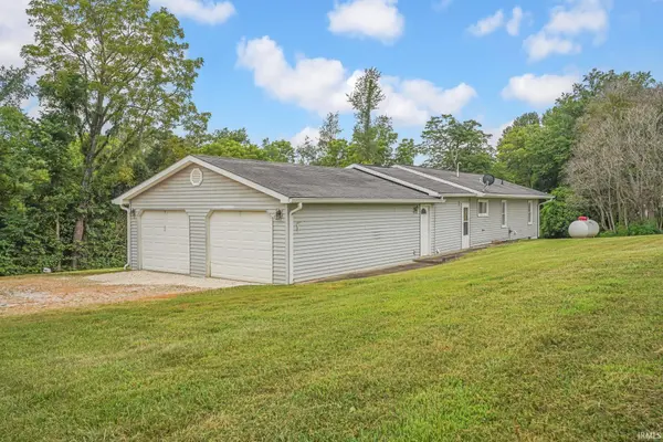 731 Mahan RD, Bedford, IN 47421