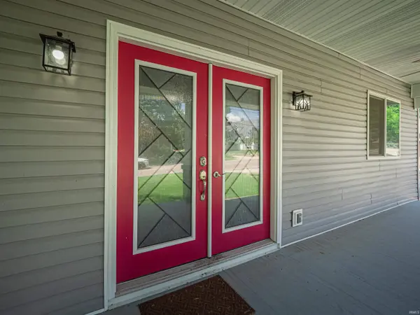 3704 Stringtown RD, Evansville, IN 47711