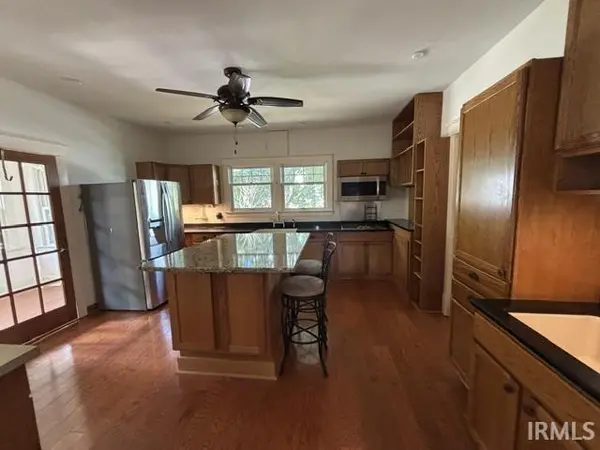 208 N Washington AVE, Fowler, IN 47944