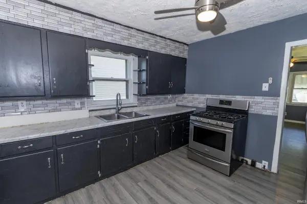 502 S 32nd ST, South Bend, IN 46615