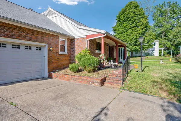 210 E Main ST, Newburgh, IN 47630-1418