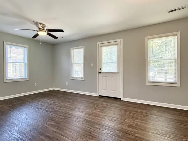 222 W Adams AVE, Chandler, IN 47610-9709