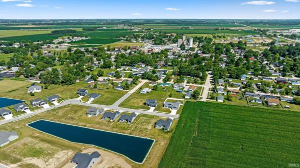22415 Peridot RUN, Woodburn, IN 46797
