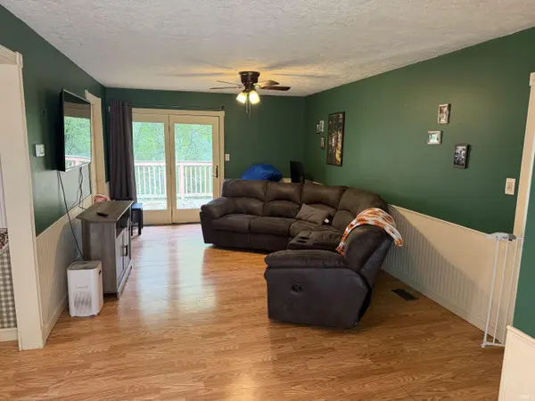 10066 Tulip RD, Plymouth, IN 46563